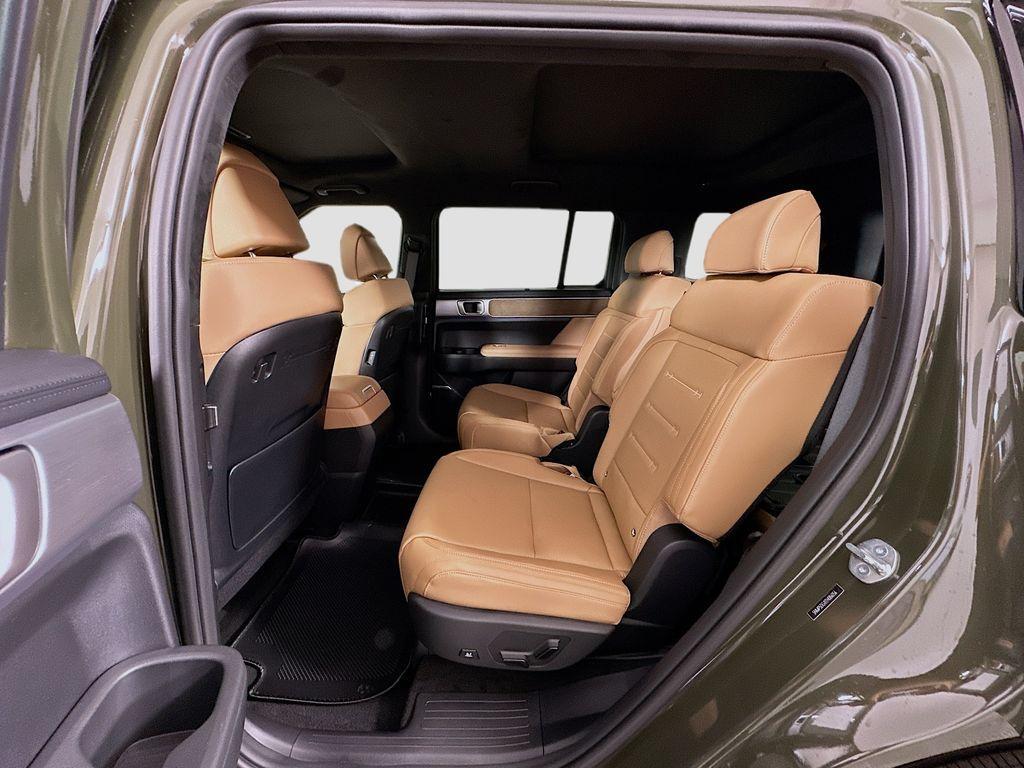 new 2026 Hyundai SANTA FE HEV car, priced at $52,670