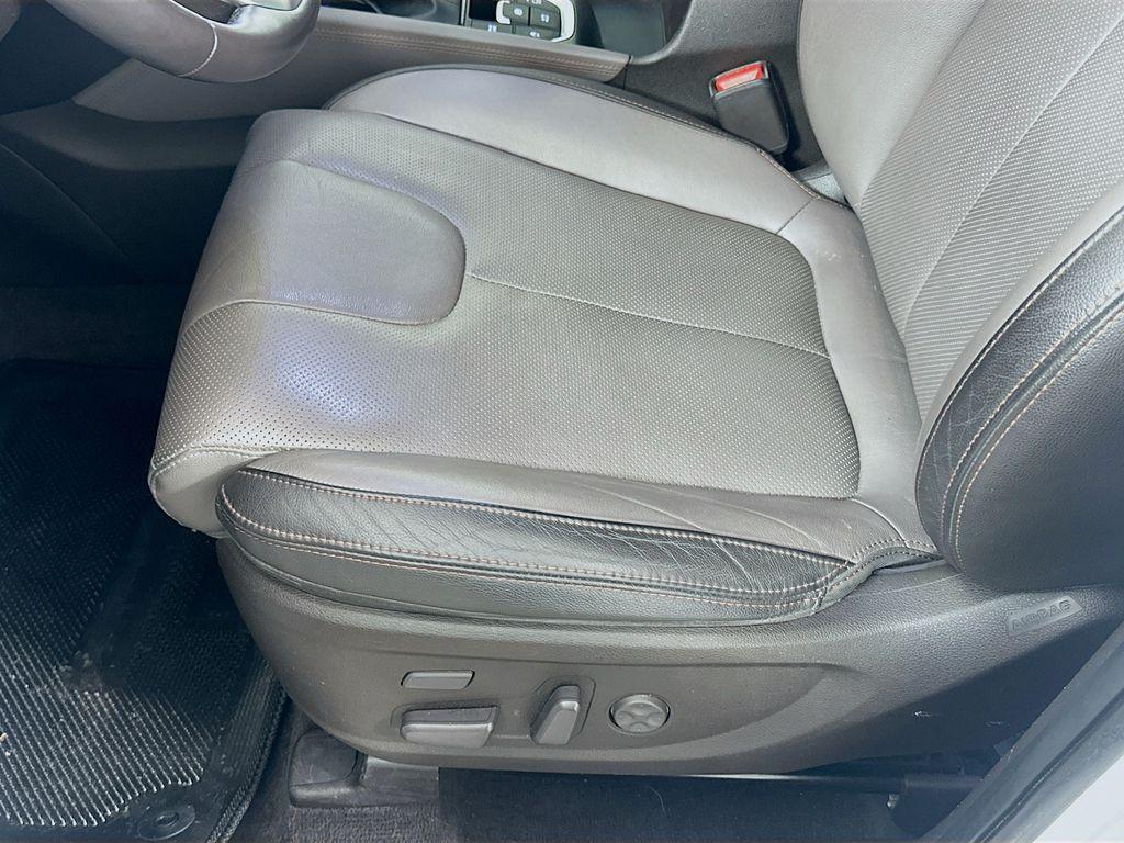 used 2019 Hyundai Santa Fe car, priced at $18,750
