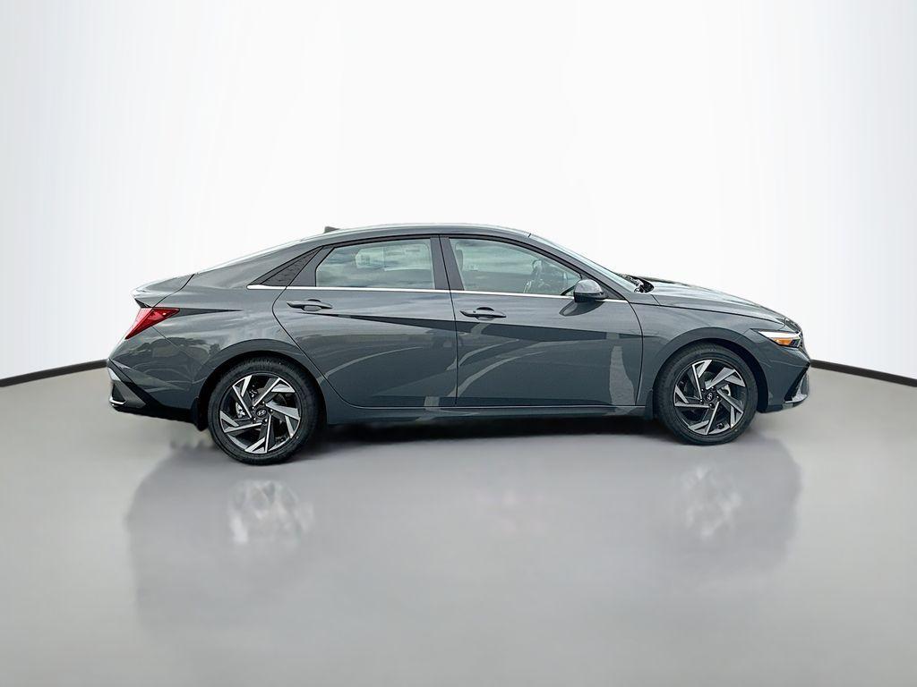 new 2025 Hyundai Elantra car, priced at $27,460