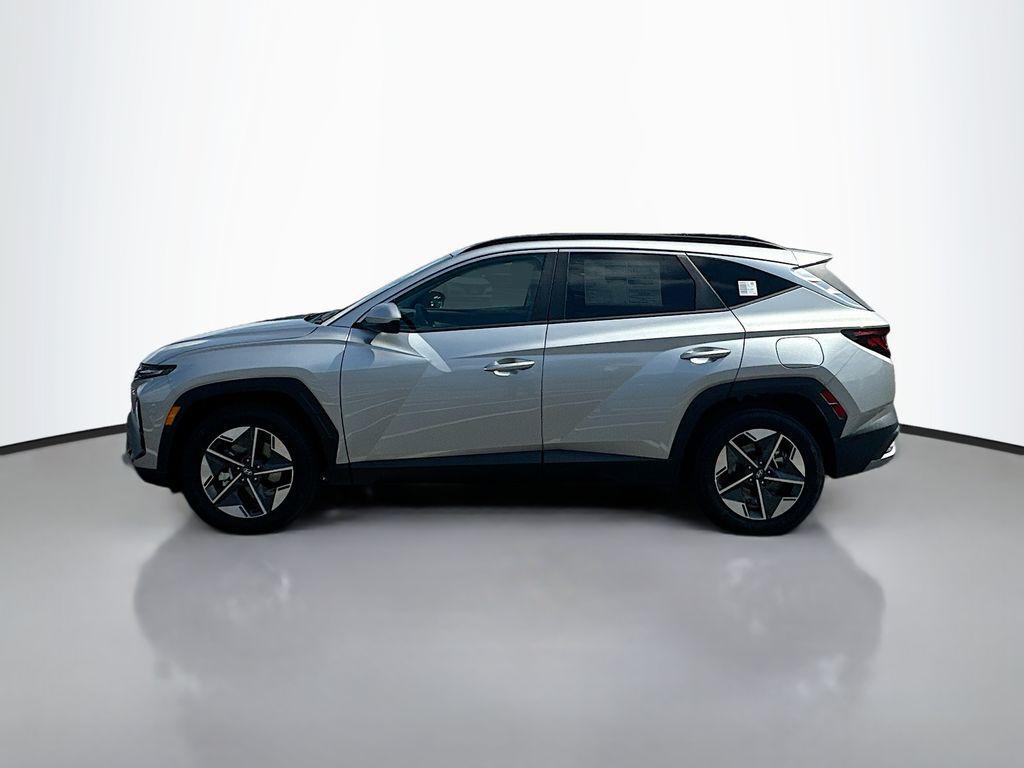 new 2025 Hyundai Tucson car, priced at $32,042