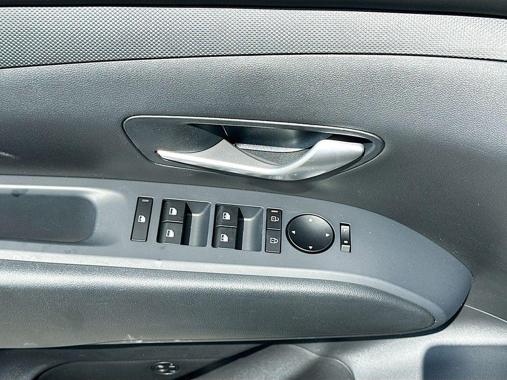 new 2025 Hyundai Tucson car, priced at $32,042