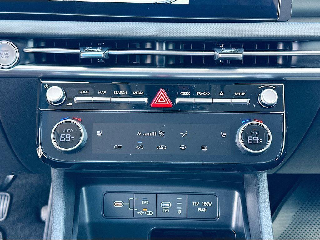new 2025 Hyundai Tucson car, priced at $32,042