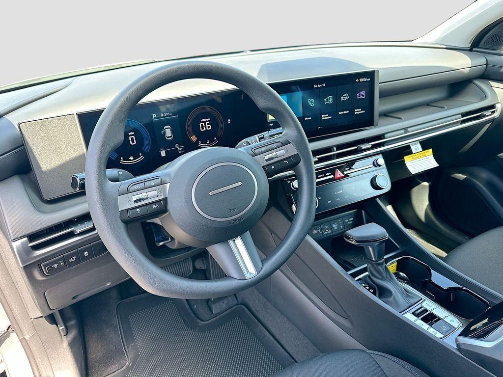 new 2025 Hyundai Tucson car, priced at $32,042