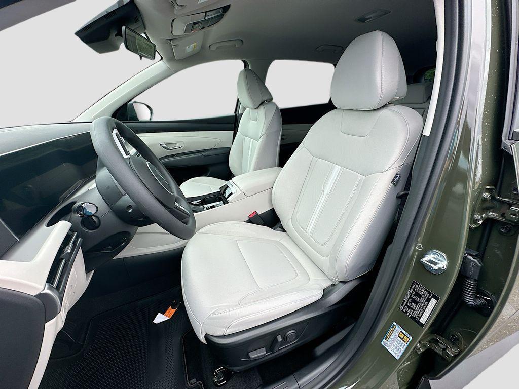 new 2025 Hyundai Tucson car, priced at $32,905