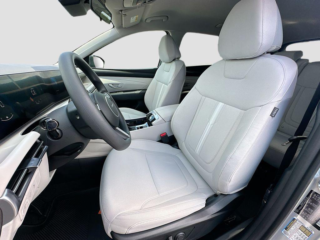 new 2025 Hyundai Tucson car, priced at $32,905