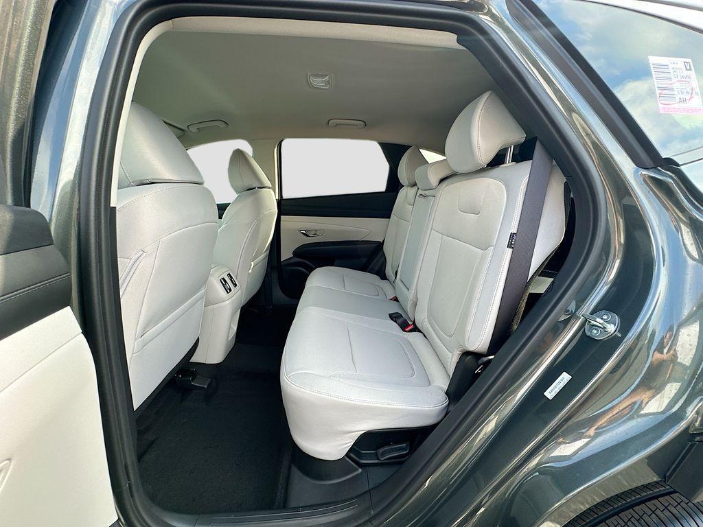 new 2025 Hyundai TUCSON Hybrid car, priced at $35,475