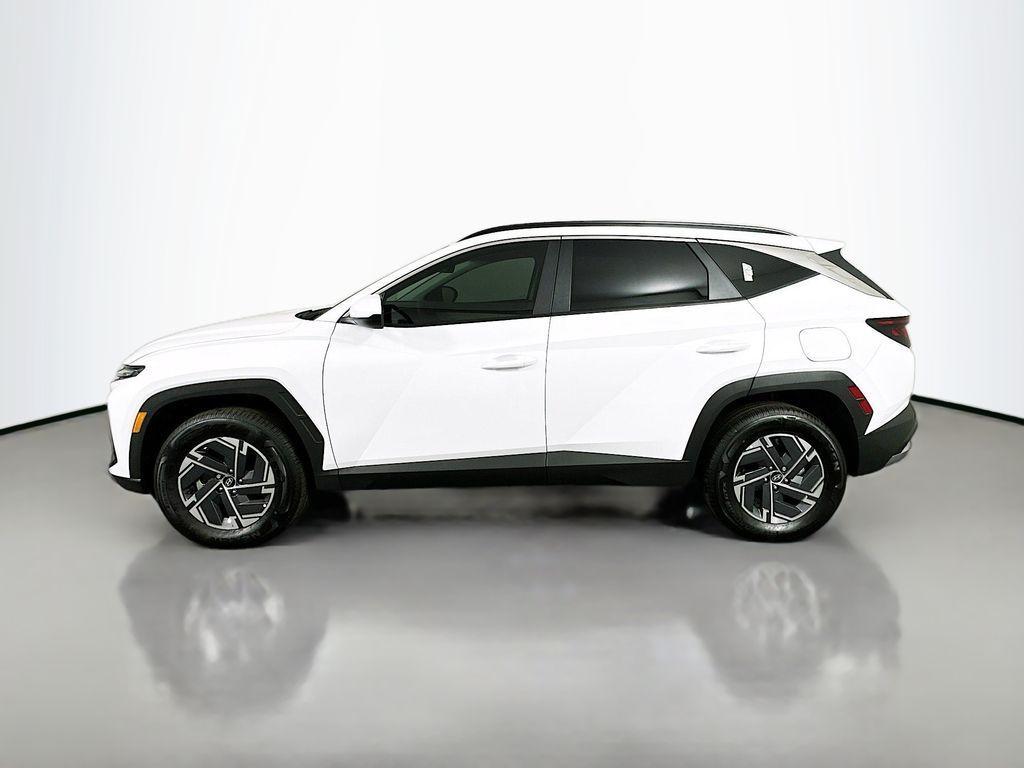 new 2025 Hyundai Tucson Hybrid car, priced at $35,765