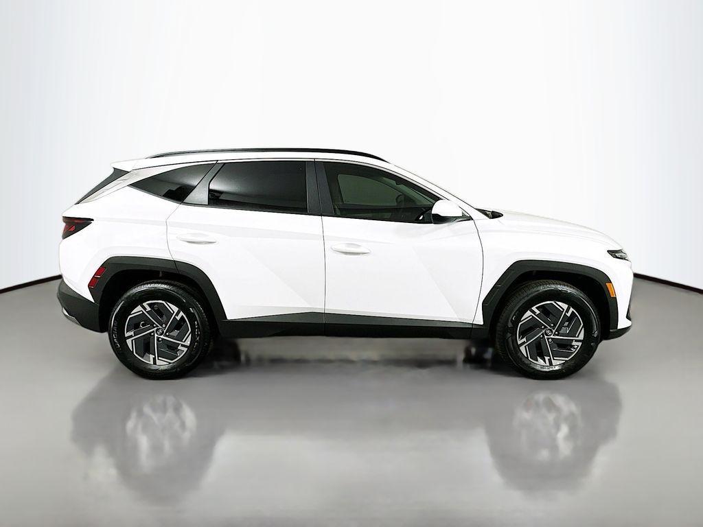 new 2025 Hyundai Tucson Hybrid car, priced at $35,765