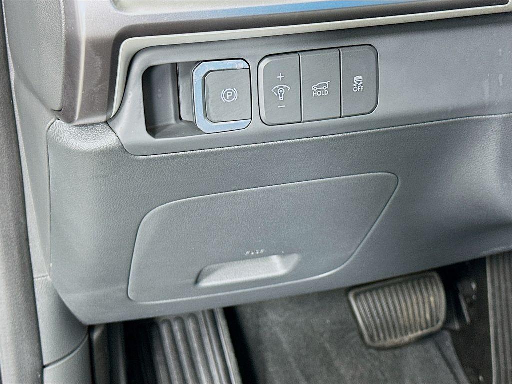 used 2024 Hyundai Santa Fe car, priced at $28,999