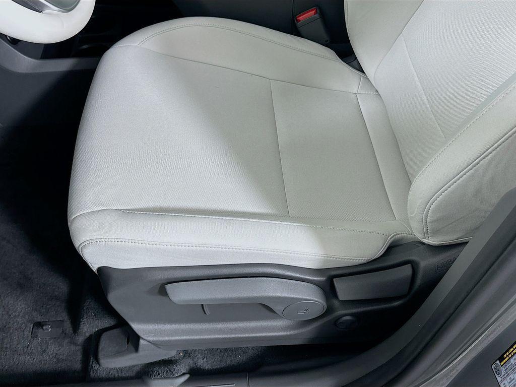 used 2024 Hyundai Santa Fe car, priced at $28,999
