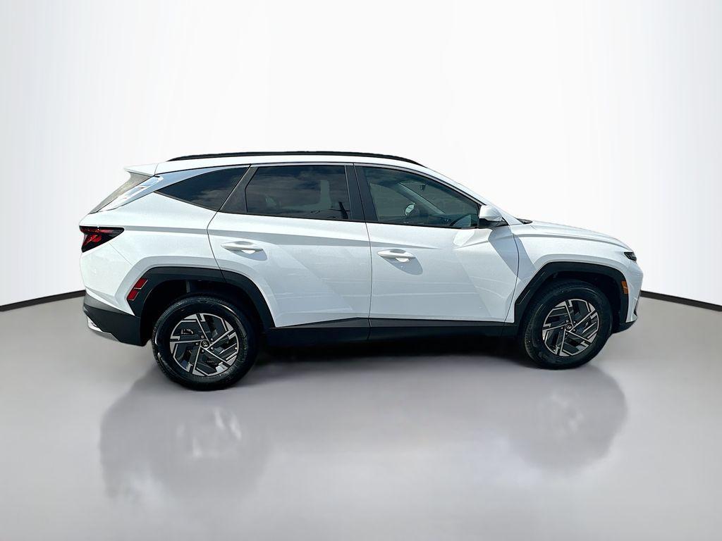 new 2025 Hyundai TUCSON Hybrid car, priced at $35,975