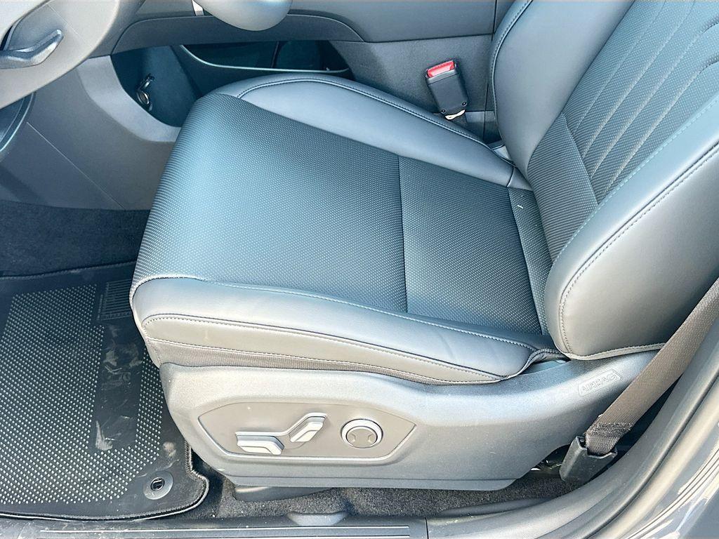 new 2025 Hyundai Santa Fe car, priced at $39,045