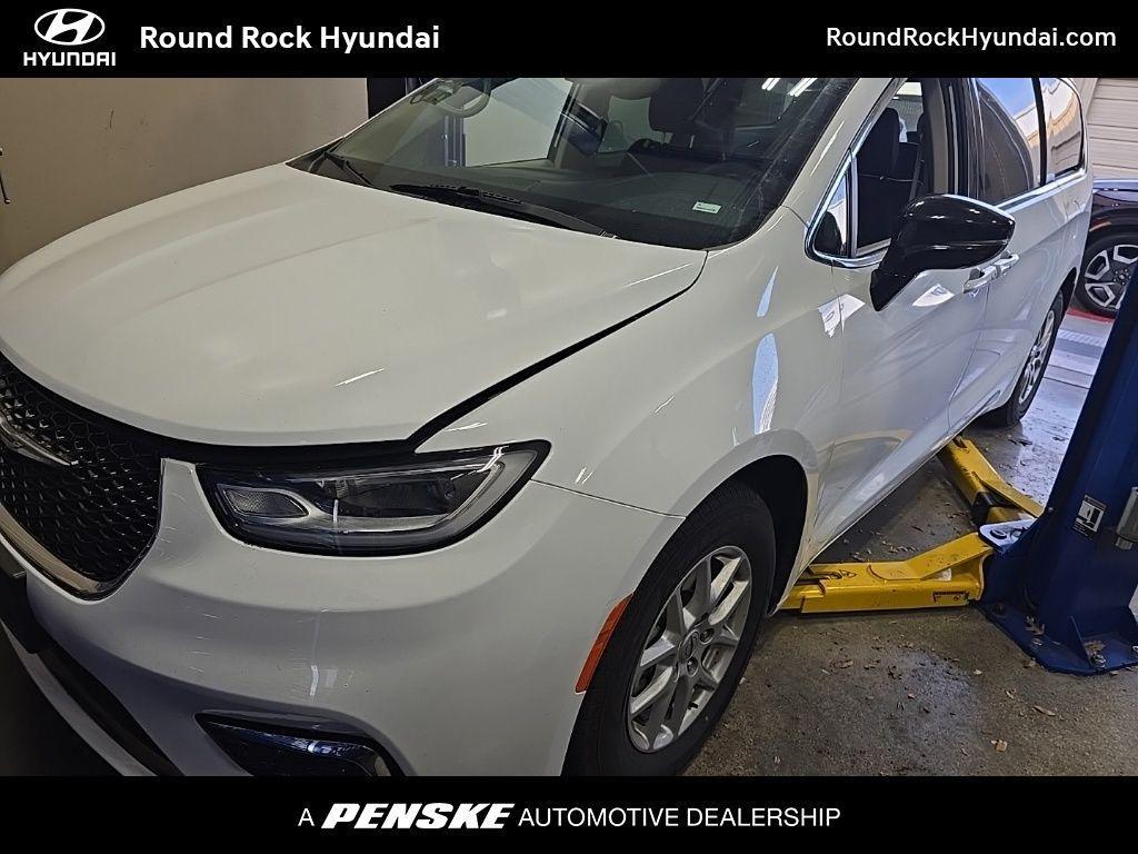 used 2024 Chrysler Pacifica car, priced at $29,410