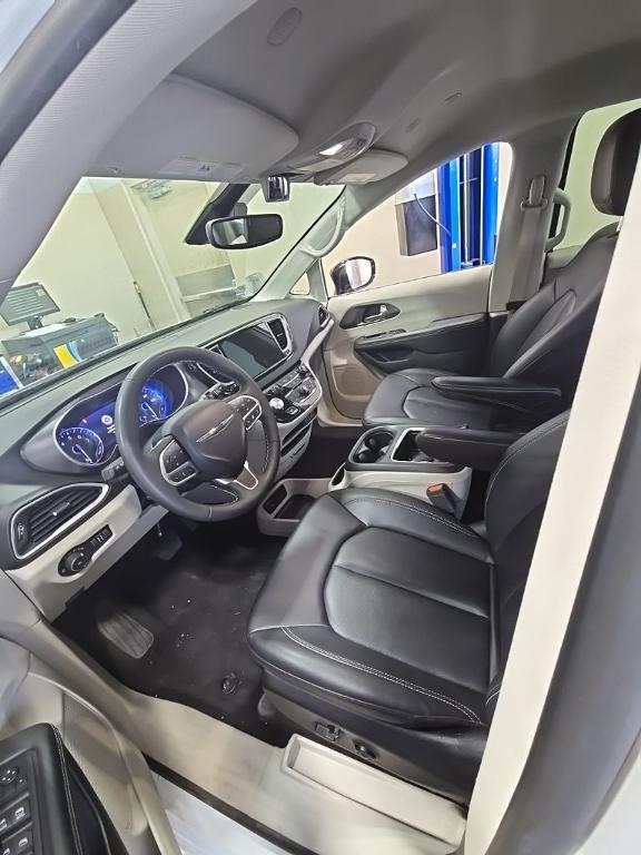 used 2024 Chrysler Pacifica car, priced at $29,410