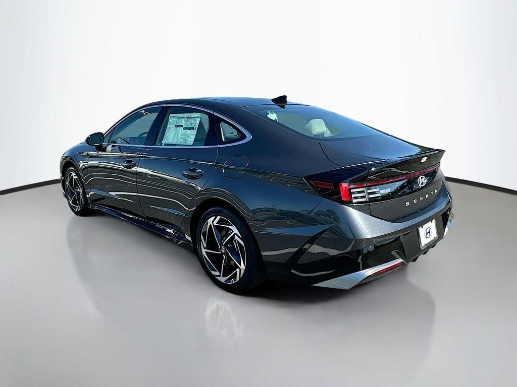 new 2025 Hyundai Sonata car, priced at $32,880