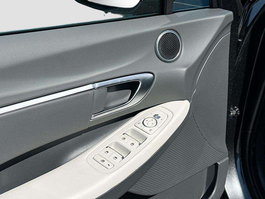 new 2025 Hyundai Sonata car, priced at $32,880