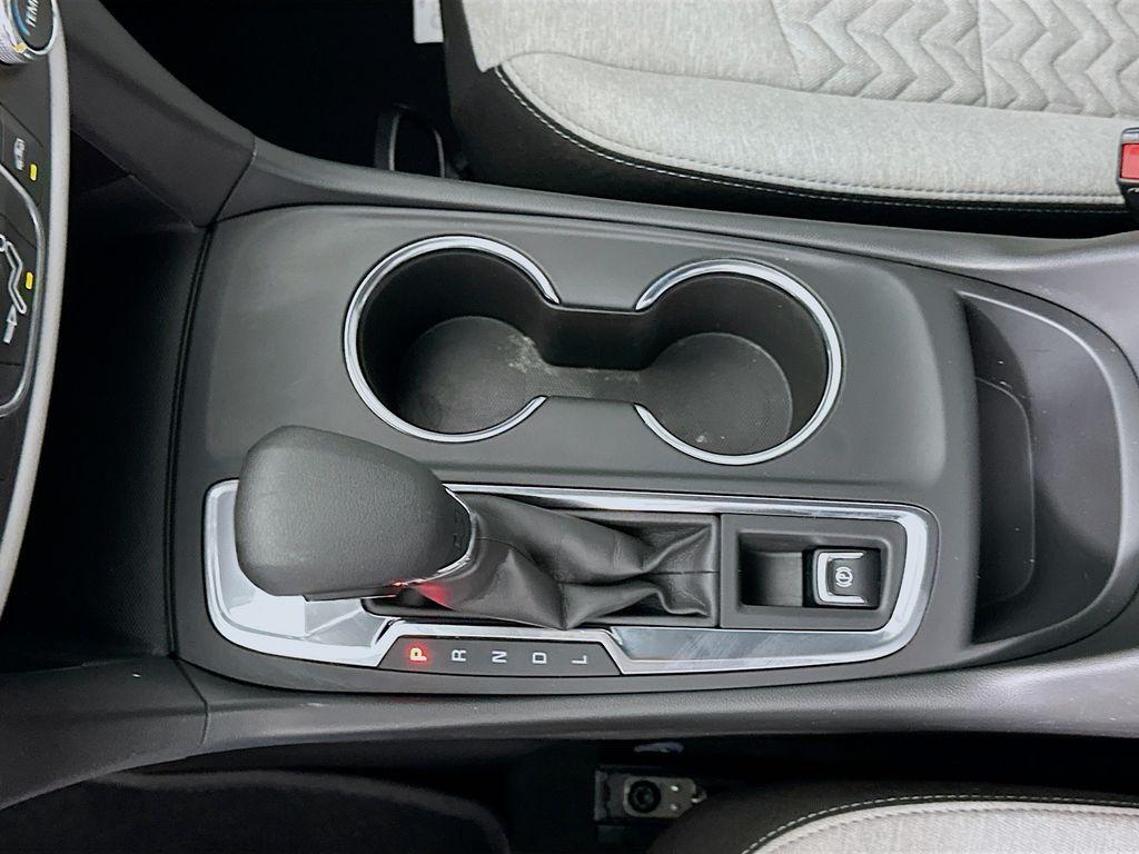 used 2024 Chevrolet Equinox car, priced at $19,000