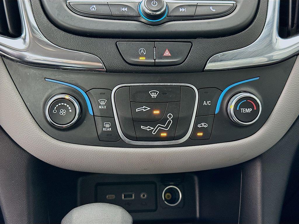 used 2024 Chevrolet Equinox car, priced at $19,000