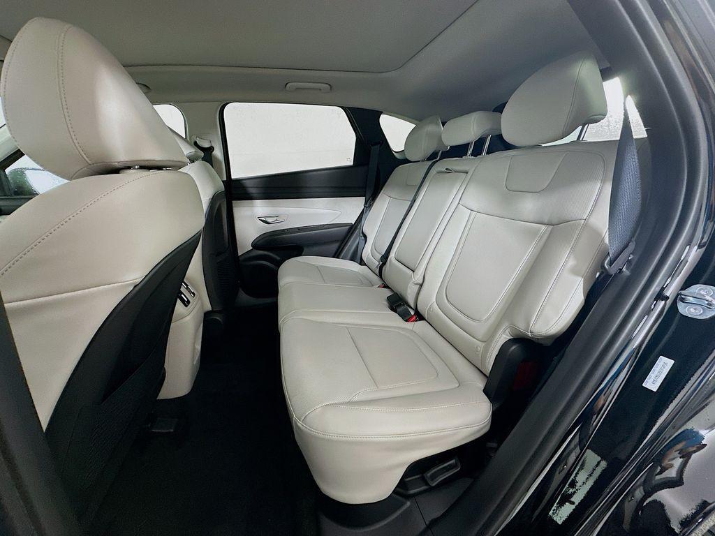 new 2025 Hyundai TUCSON Hybrid car, priced at $38,280