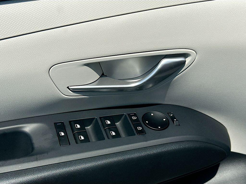 new 2025 Hyundai Tucson car, priced at $32,895