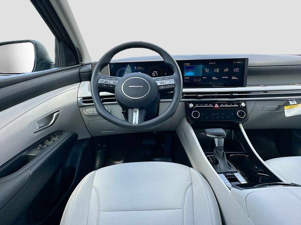 new 2025 Hyundai Tucson car, priced at $32,895