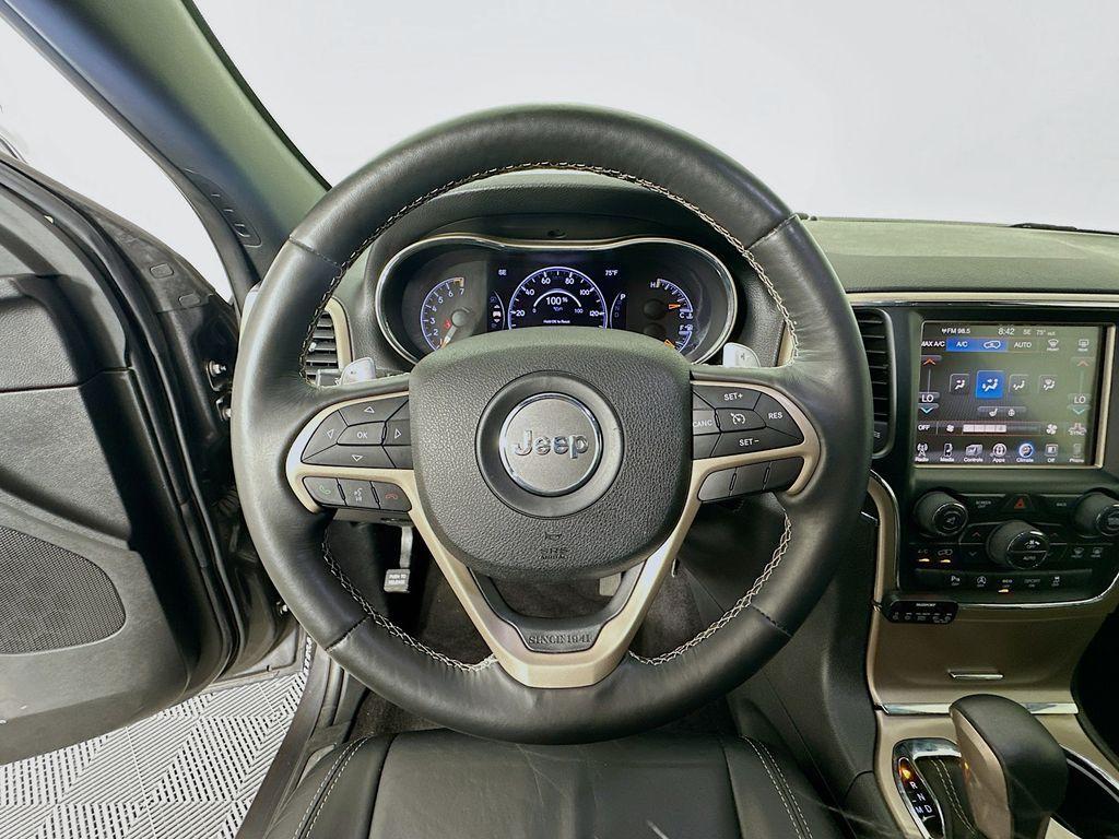 used 2016 Jeep Grand Cherokee car, priced at $15,500