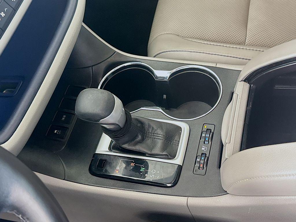 used 2017 Toyota Highlander car, priced at $18,700