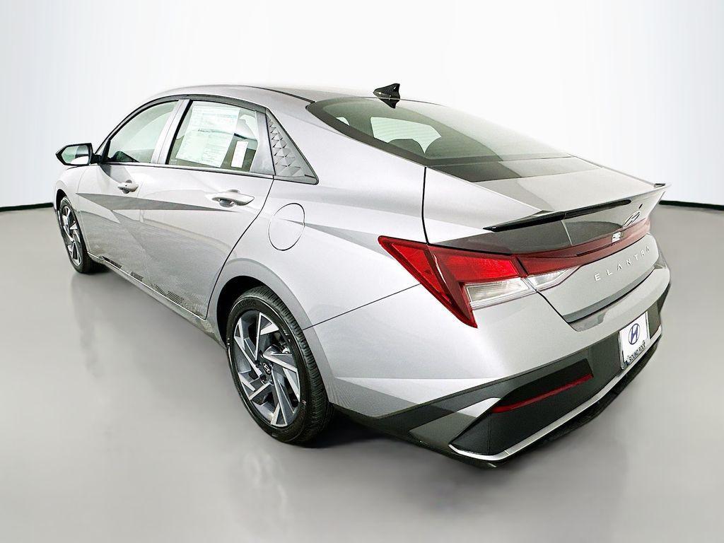 new 2025 Hyundai Elantra car, priced at $25,165