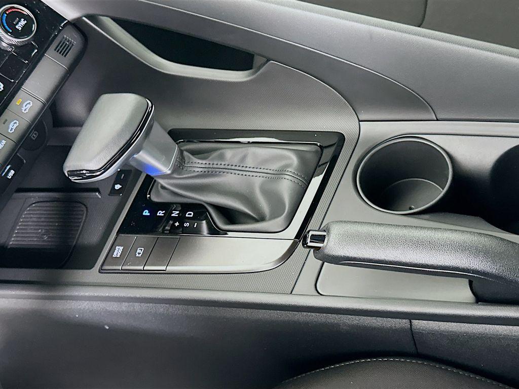 new 2025 Hyundai Elantra car, priced at $25,165