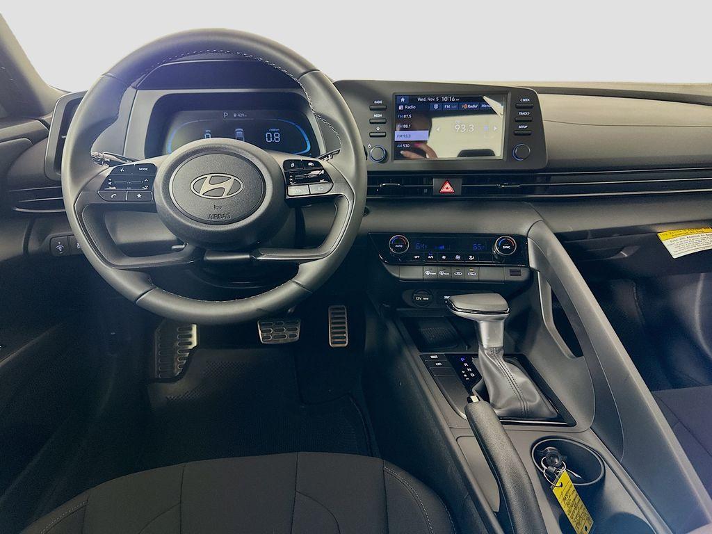 new 2025 Hyundai Elantra car, priced at $25,165