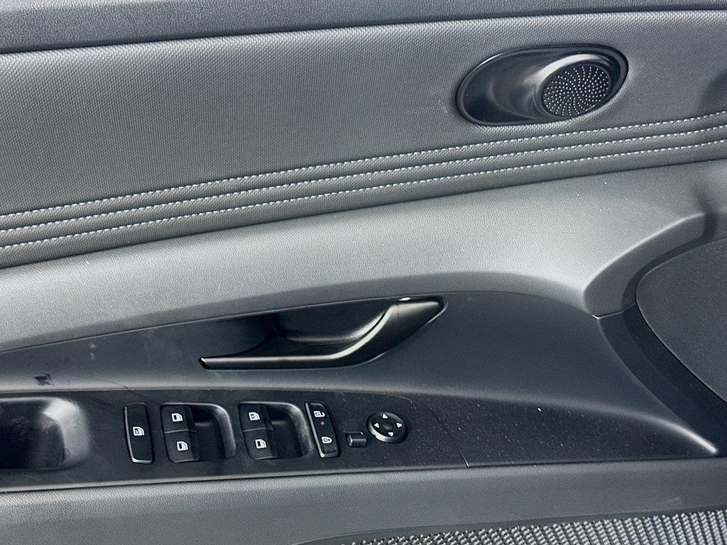 new 2025 Hyundai Elantra car, priced at $25,165