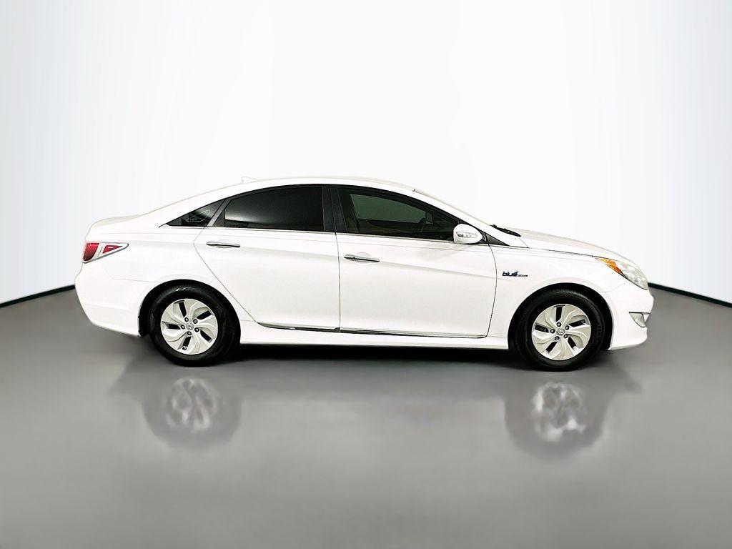 used 2015 Hyundai Sonata Hybrid car, priced at $9,999
