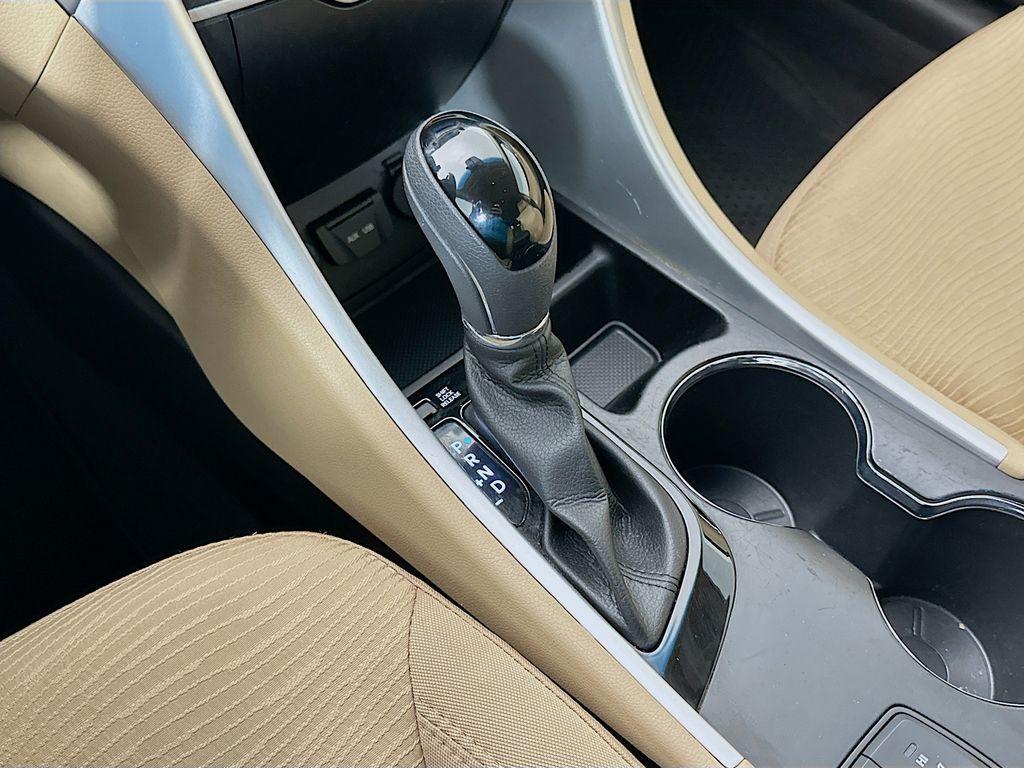 used 2015 Hyundai Sonata Hybrid car, priced at $9,999