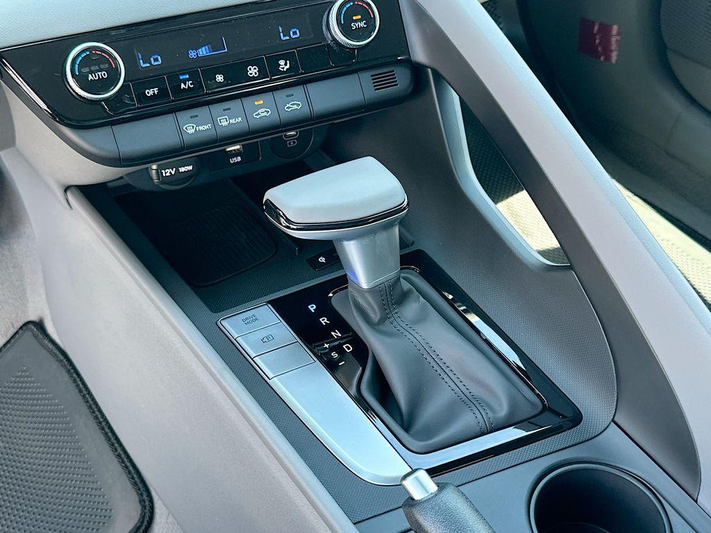 new 2025 Hyundai Elantra car, priced at $25,590