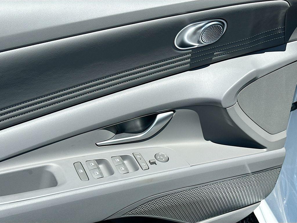 new 2025 Hyundai Elantra car, priced at $25,590