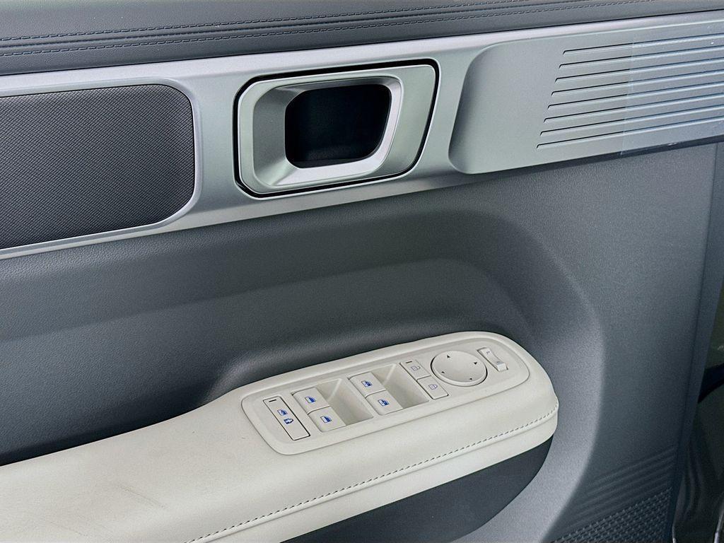 new 2025 Hyundai SANTA FE HEV car, priced at $40,199