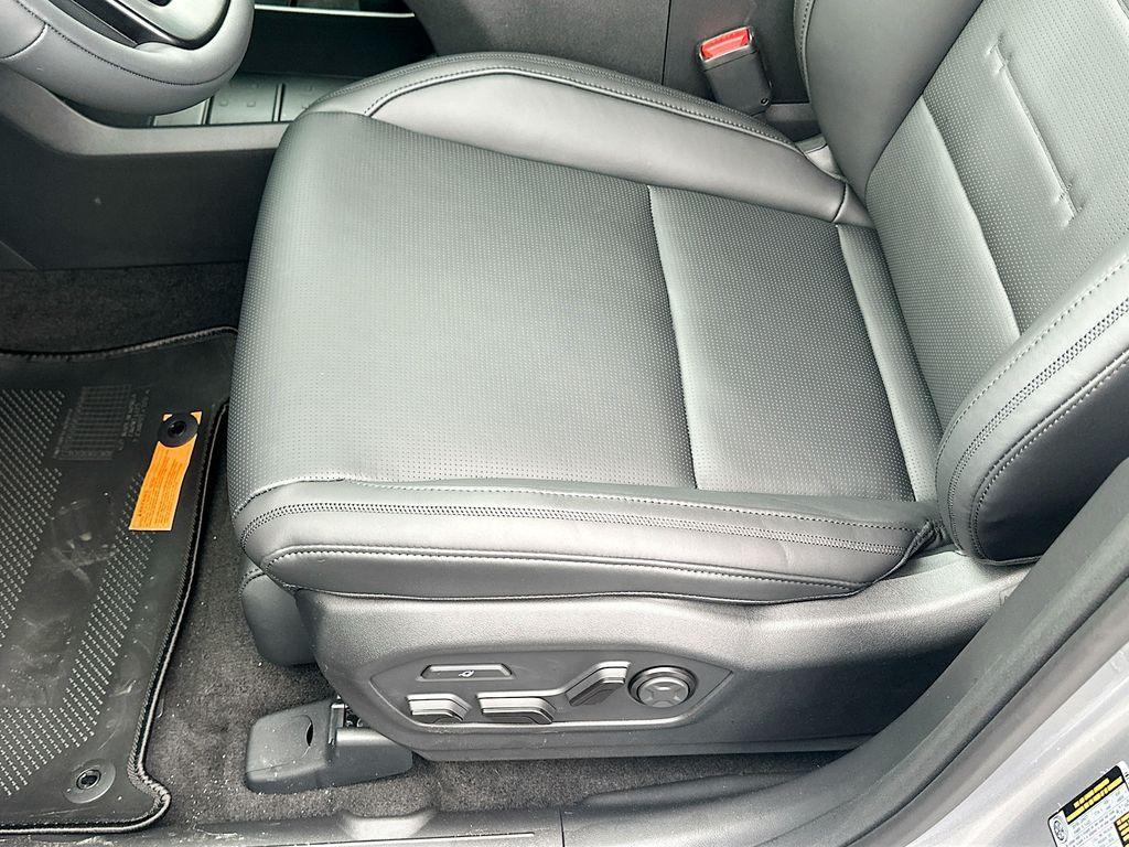 new 2025 Hyundai SANTA FE HEV car, priced at $50,205