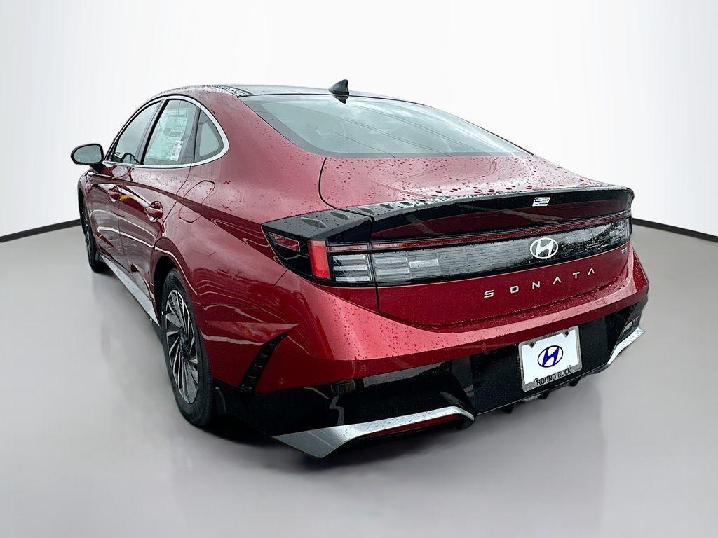 new 2025 Hyundai Sonata Hybrid car, priced at $39,990