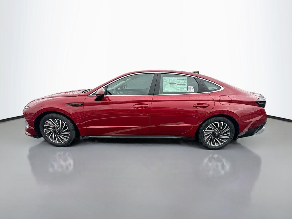 new 2025 Hyundai Sonata Hybrid car, priced at $39,990