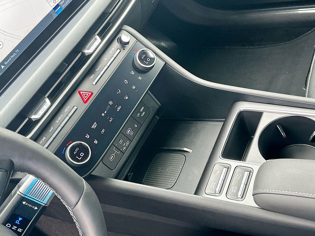 new 2025 Hyundai Sonata Hybrid car, priced at $39,990