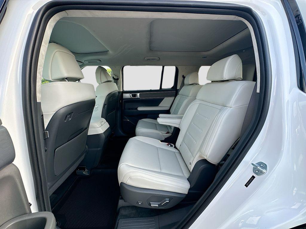 new 2025 Hyundai SANTA FE HEV car, priced at $52,330