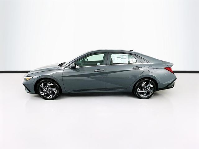 new 2024 Hyundai Elantra car, priced at $27,005