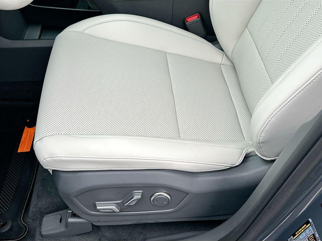 new 2025 Hyundai Santa Fe car, priced at $38,860