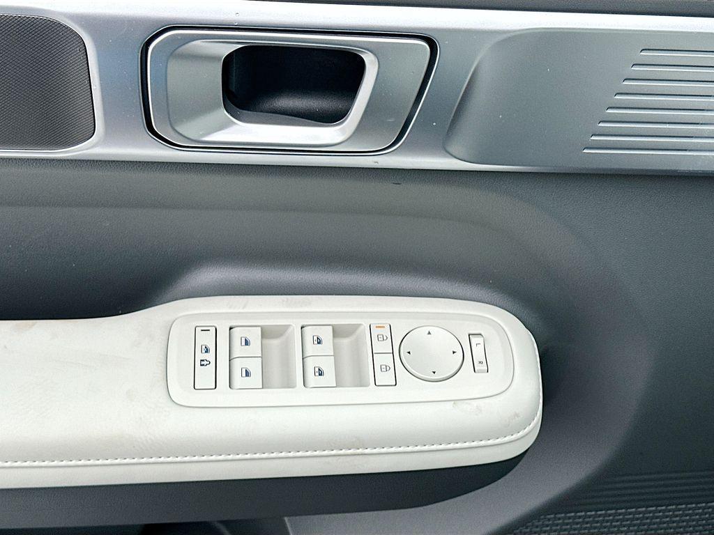 new 2025 Hyundai Santa Fe car, priced at $38,860