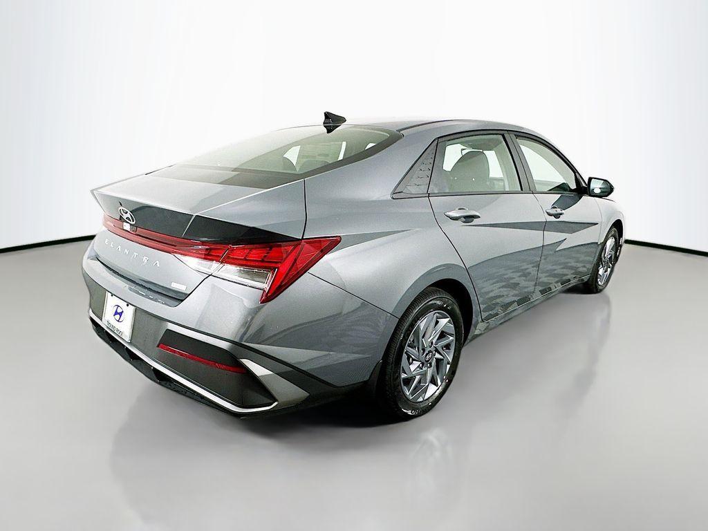 new 2025 Hyundai ELANTRA HEV car, priced at $27,305