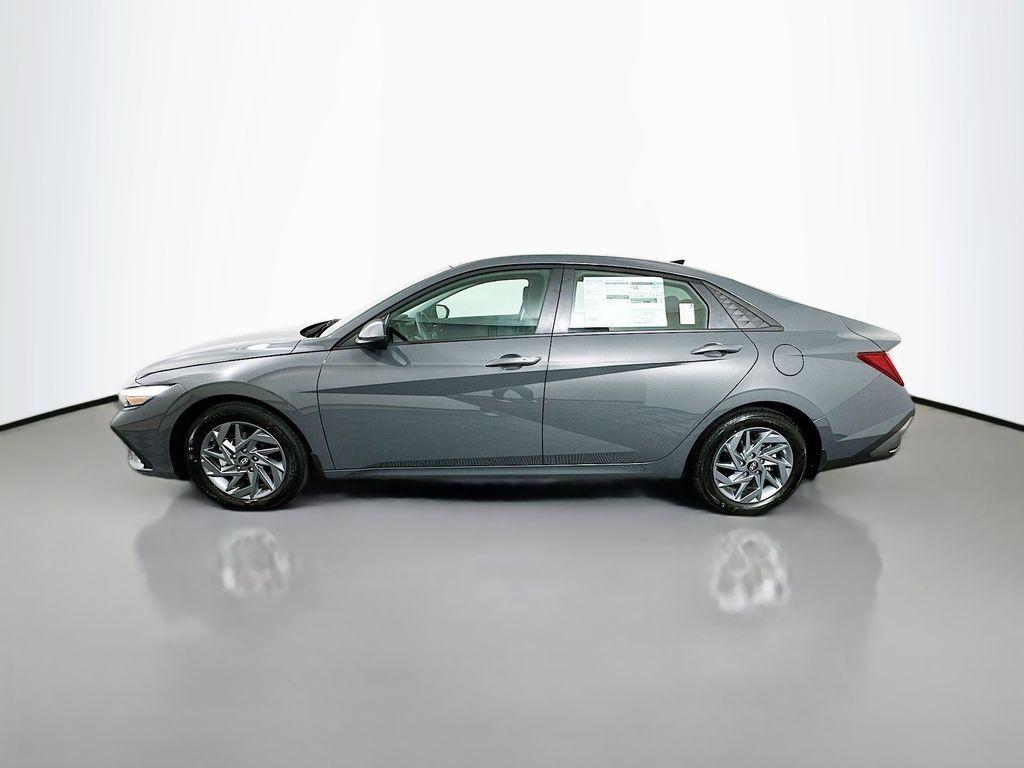 new 2025 Hyundai ELANTRA HEV car, priced at $27,305