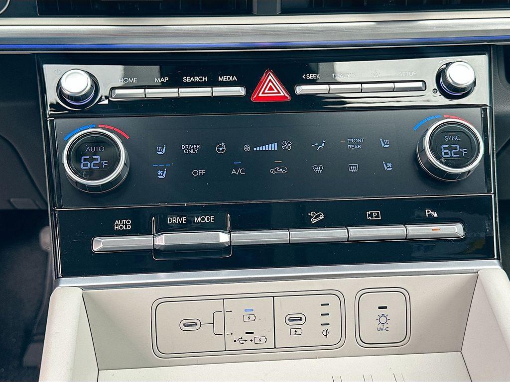 new 2025 Hyundai SANTA FE HEV car, priced at $47,115