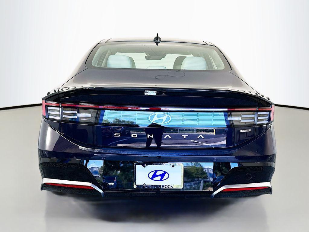 new 2025 Hyundai Sonata Hybrid car, priced at $39,500