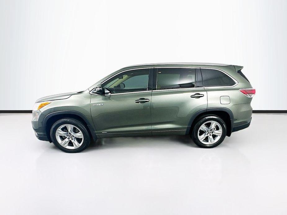 used 2016 Toyota Highlander Hybrid car, priced at $25,899