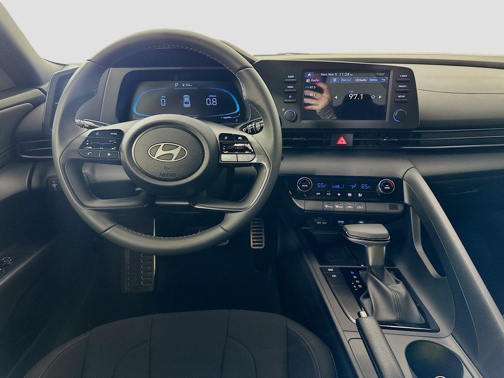 new 2025 Hyundai Elantra car, priced at $25,135